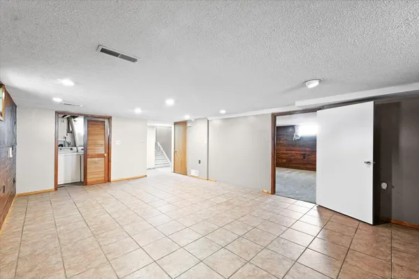 $215,900 | 360 East Patton Street, Paxton, IL 60957