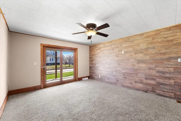 $215,900 | 360 East Patton Street, Paxton, IL 60957