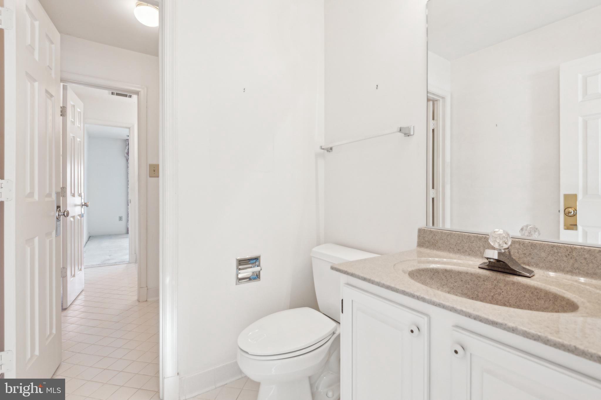 11814 Bishops Content Road Bowie, MD 20721 - Photo 35 of 40 Bathroom