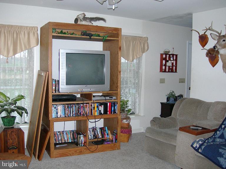 320 Mt Vernon Road Gap, PA 17527 - Photo 3 of 5 Gallery Image 3