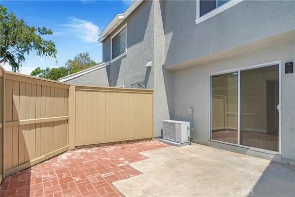 $3,800 | 29 Greenbough, Unit 131, Irvine, CA 92614