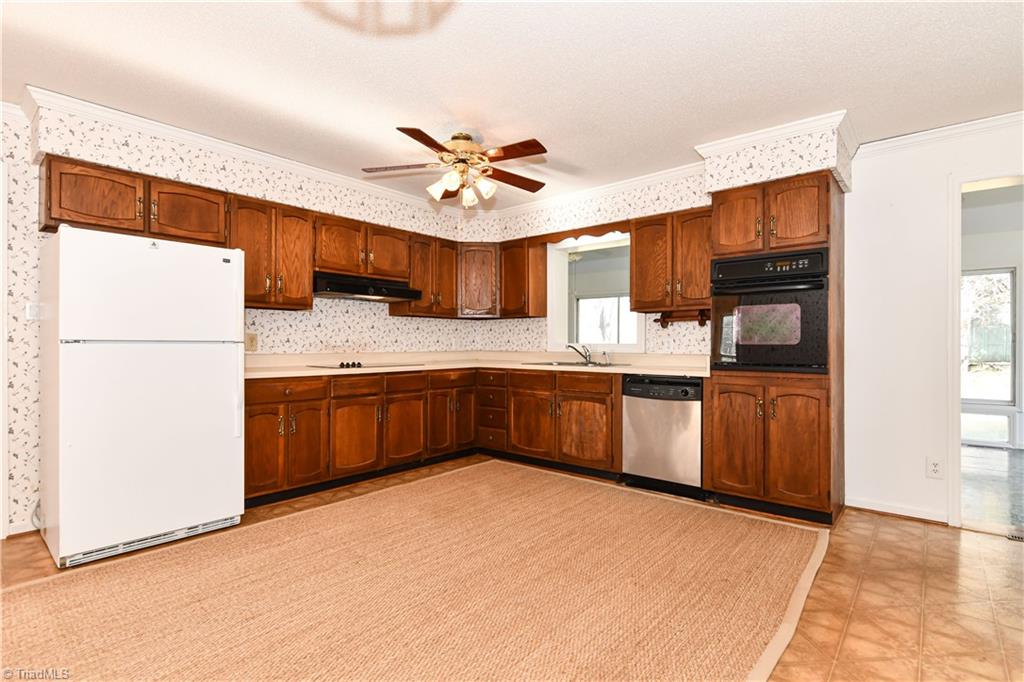 5620 Tower Road Greensboro, NC 27410 - Photo 8 of 30 Gallery Image 8