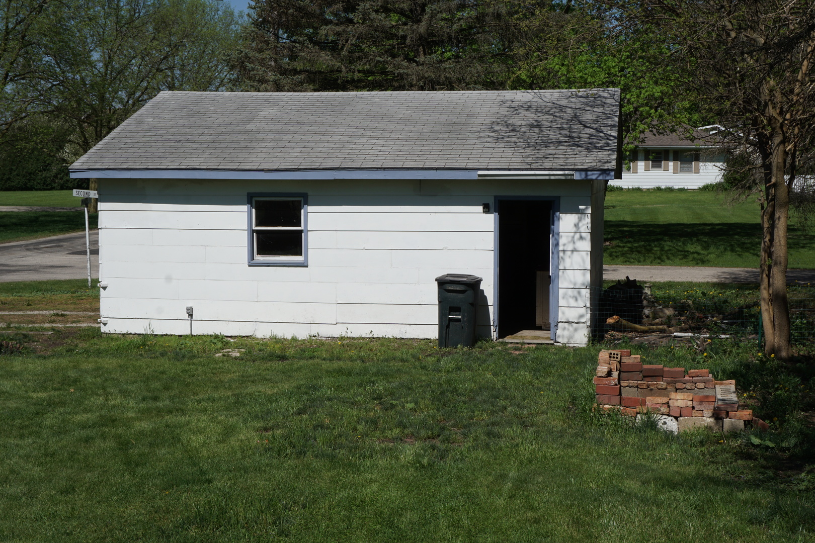 205 South Front Street Danforth, IL 60930 - Photo 11 of 23