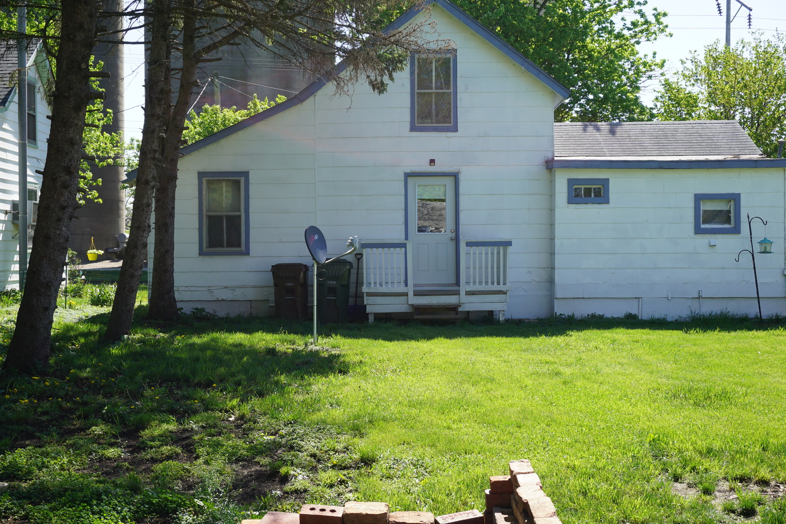 205 South Front Street Danforth, IL 60930 - Photo 12 of 23