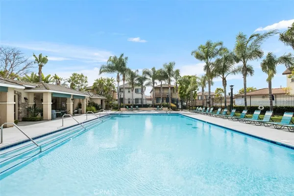 $5,300 | 201 Kensington, Unit 26, Irvine, CA 92606