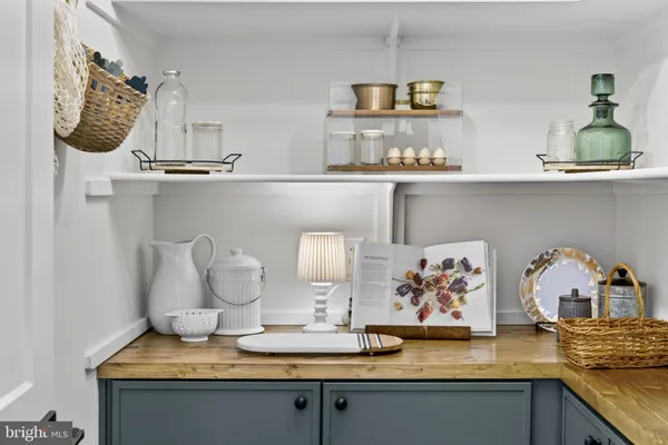 a picture of a table in a room