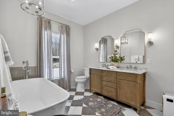 $749,900 | 22145 Countryside Lane, Lignum, VA 22726