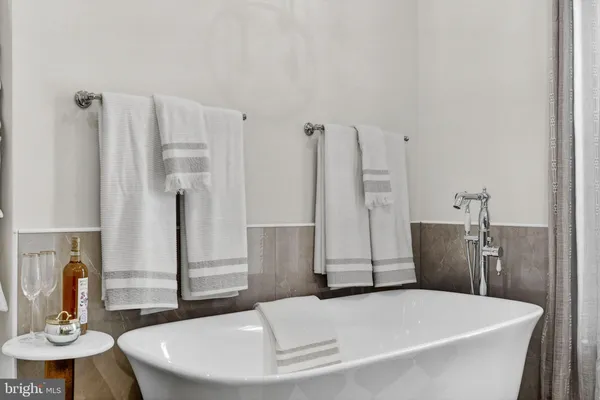 $749,900 | 22145 Countryside Lane, Lignum, VA 22726