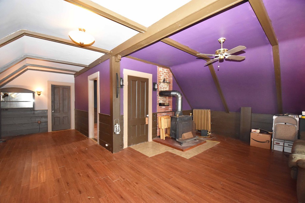 17 Willow Avenue Salem, MA 01970 - Photo 5 of 12 a very nice looking room with a large window