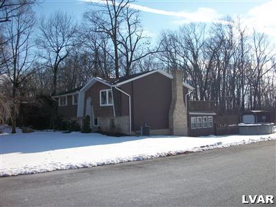 136 Elm Road Allentown, PA 18104 - Photo 2 of 12 Gallery Image 2