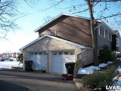 136 Elm Road Allentown, PA 18104 - Photo 4 of 12 Gallery Image 4