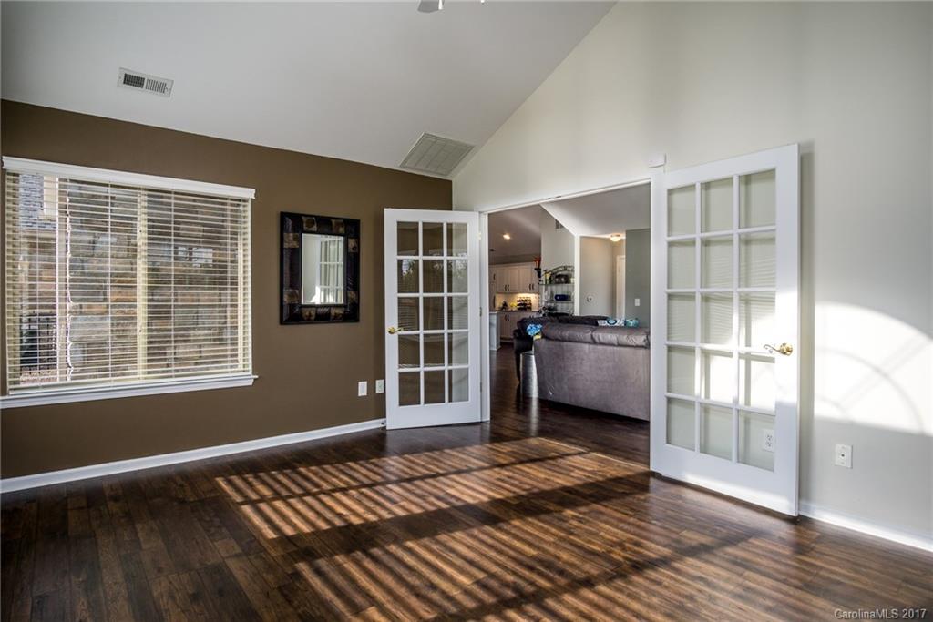 730 Ledgestone Court Tega Cay, SC 29708 - Photo 8 of 24 Gallery Image 8