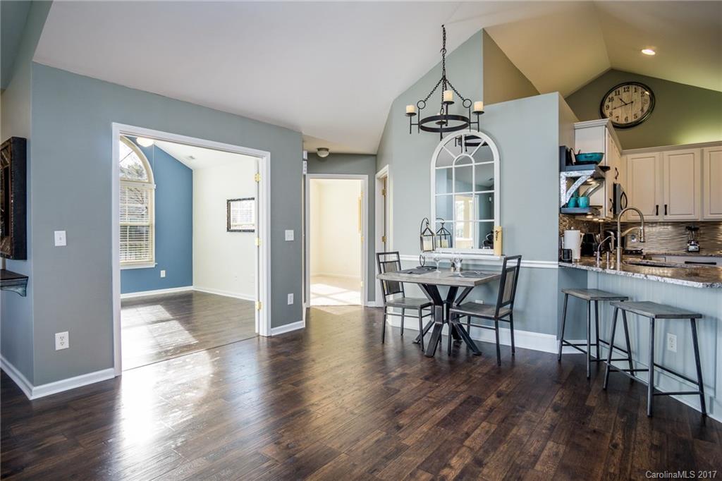 730 Ledgestone Court Tega Cay, SC 29708 - Photo 10 of 24 Gallery Image 10