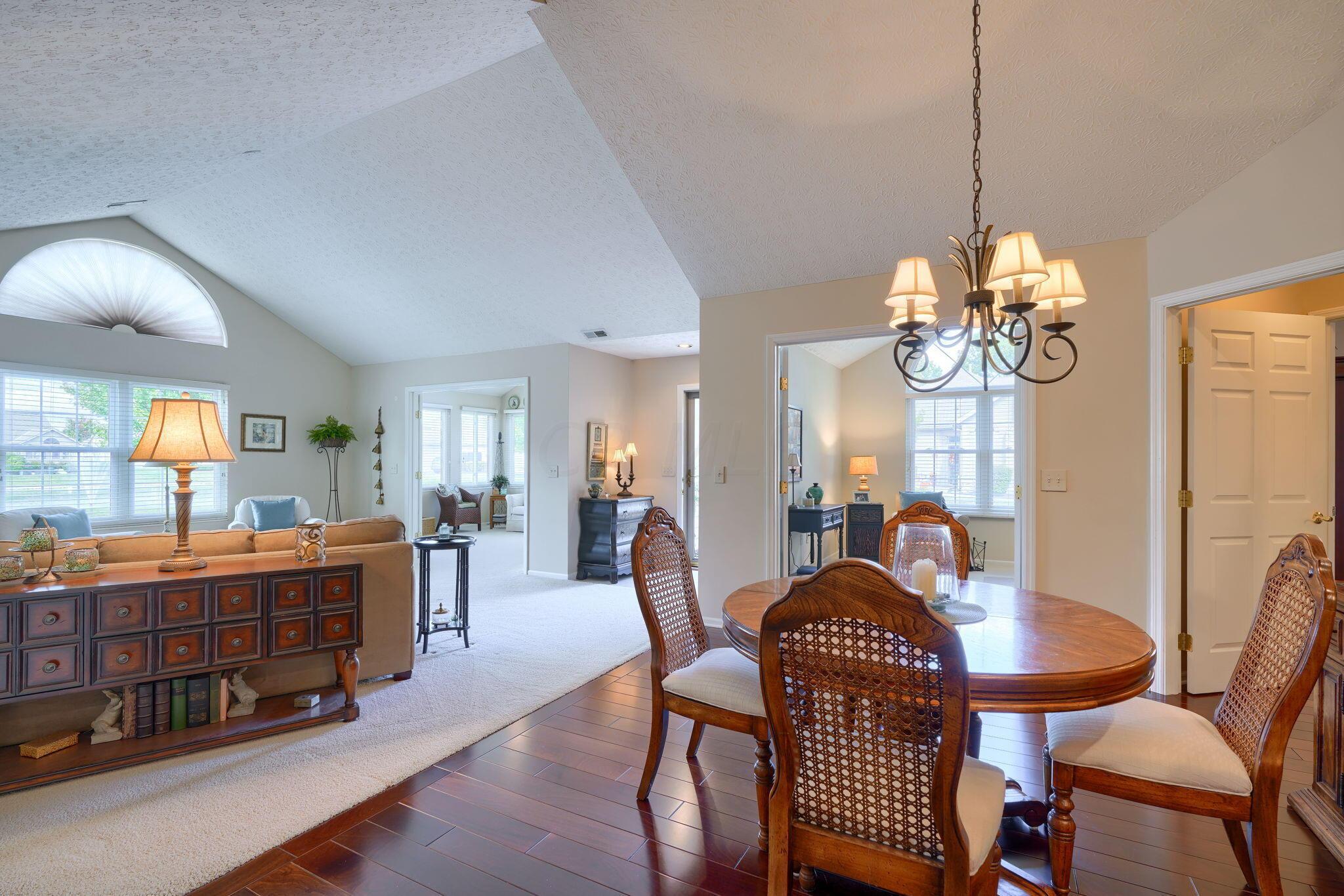 3732 Stoneway Point Powell, OH 43065 - Photo 27 of 43 Dining room