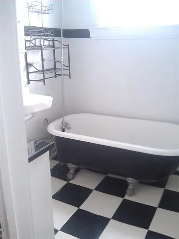 $2,250 | 1825 Bordeaux Street, New Orleans, LA 70115