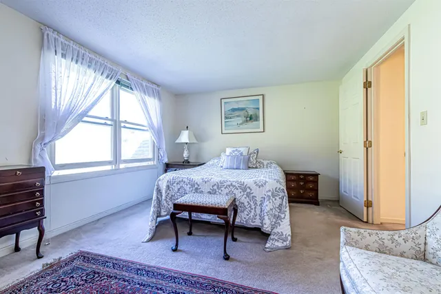 $379,000 | 21 Long Hill Road, Peterborough, NH 03458