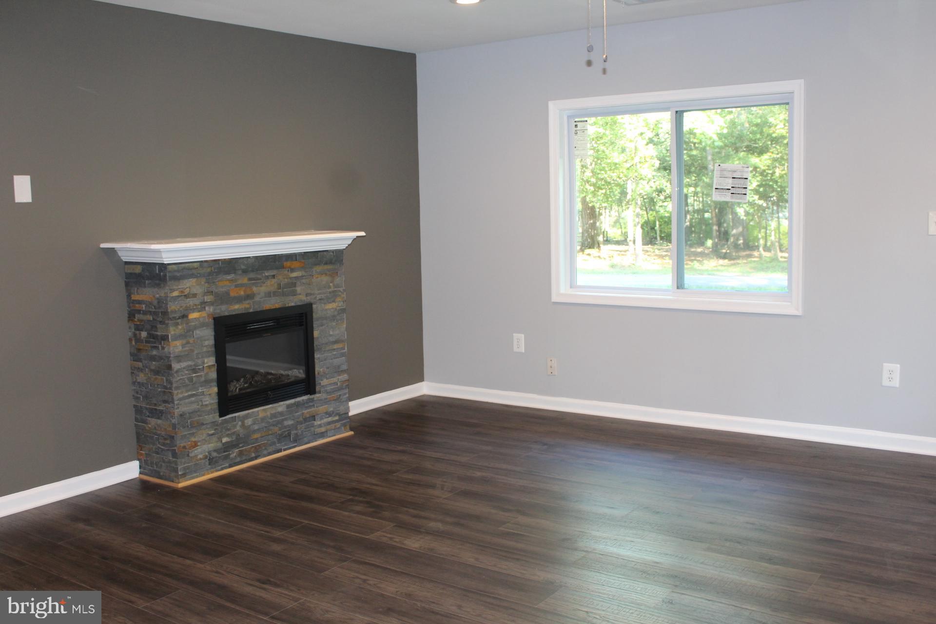 165 Chrystal Road Colonial Beach, VA 22443 - Photo 4 of 28 Gallery Image 4