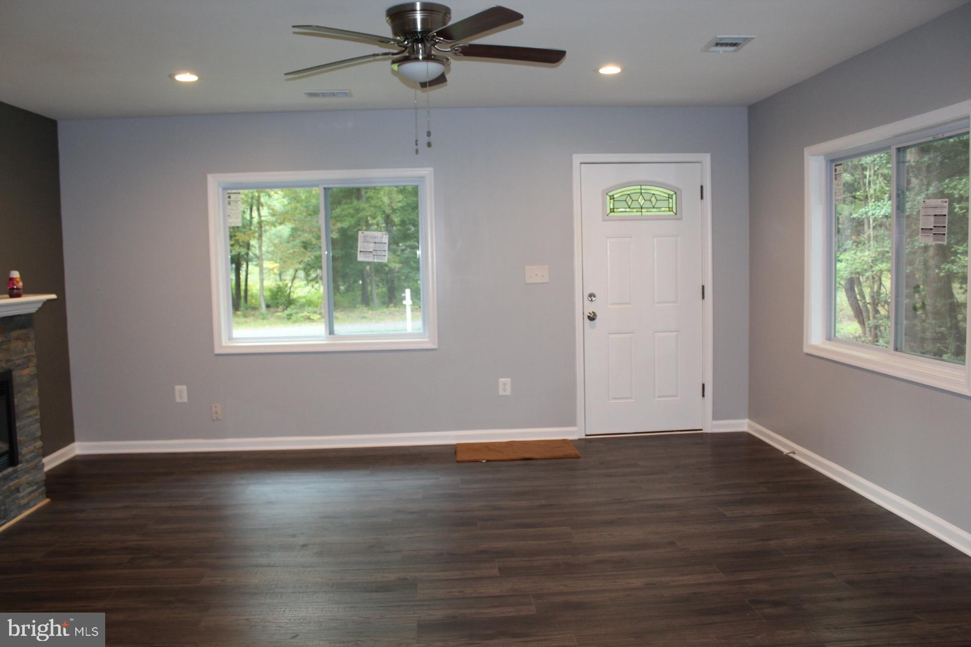 165 Chrystal Road Colonial Beach, VA 22443 - Photo 5 of 28 Gallery Image 5