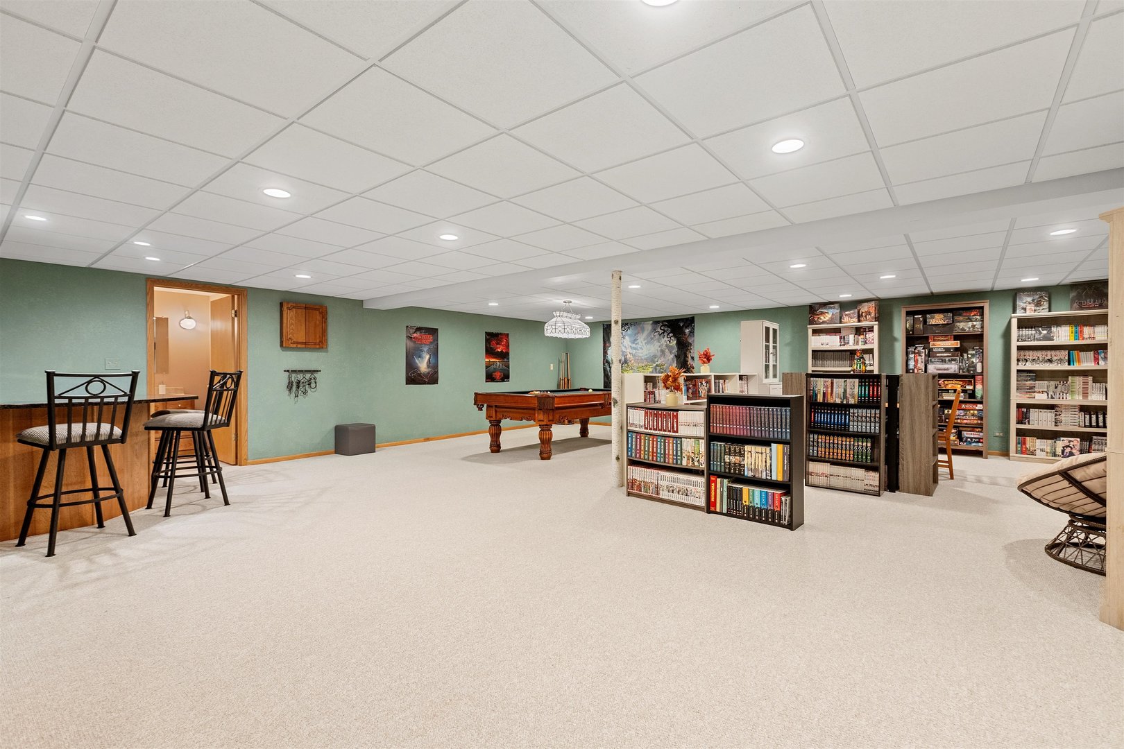 1051 Saunders Road Riverwoods, IL 60015 - Photo 25 of 37 a view of a room with furniture and lots of furniture