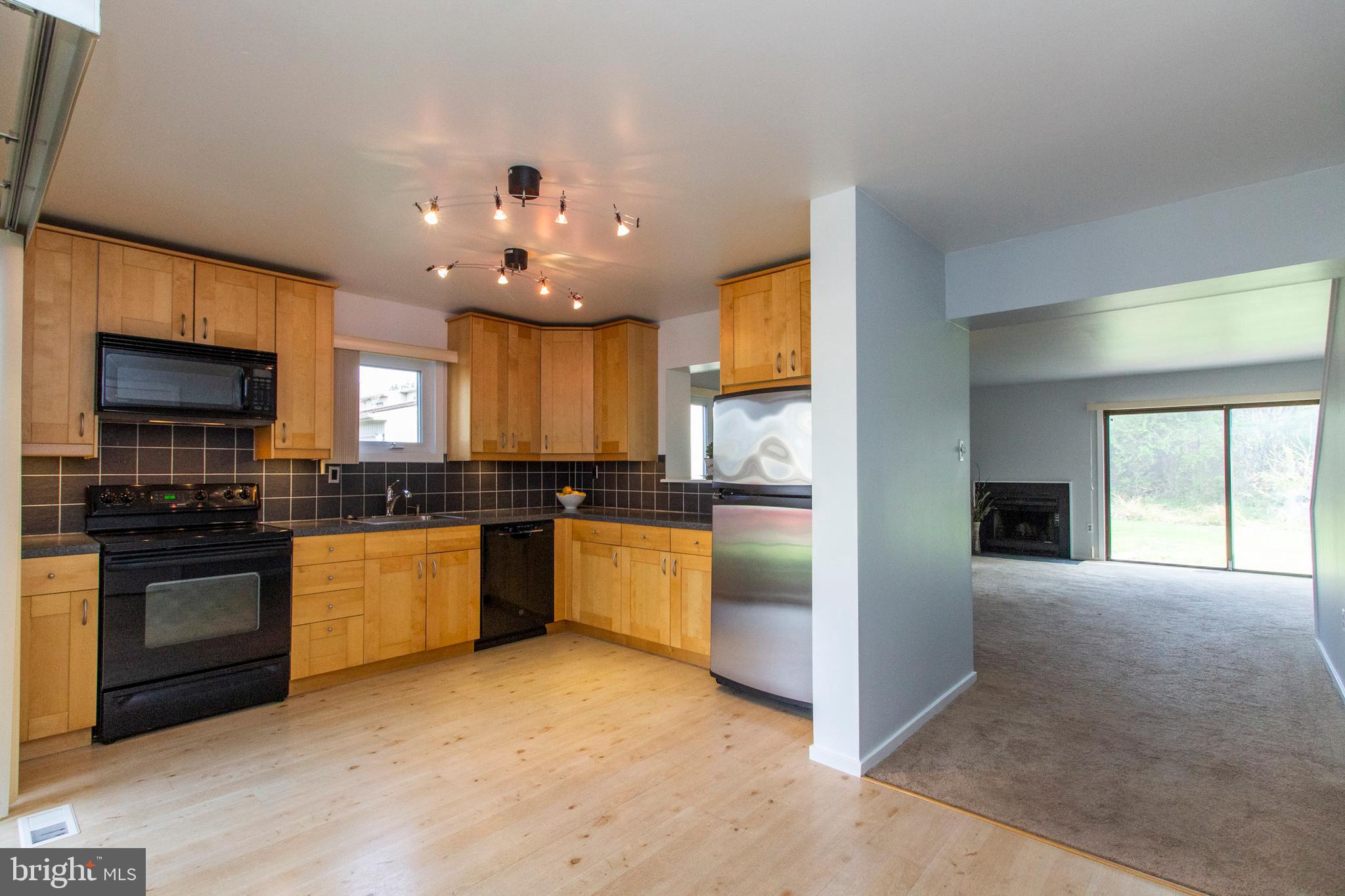 1705 Chippewa Ridge Ambler, PA 19002 - Photo 3 of 22 Gallery Image 3