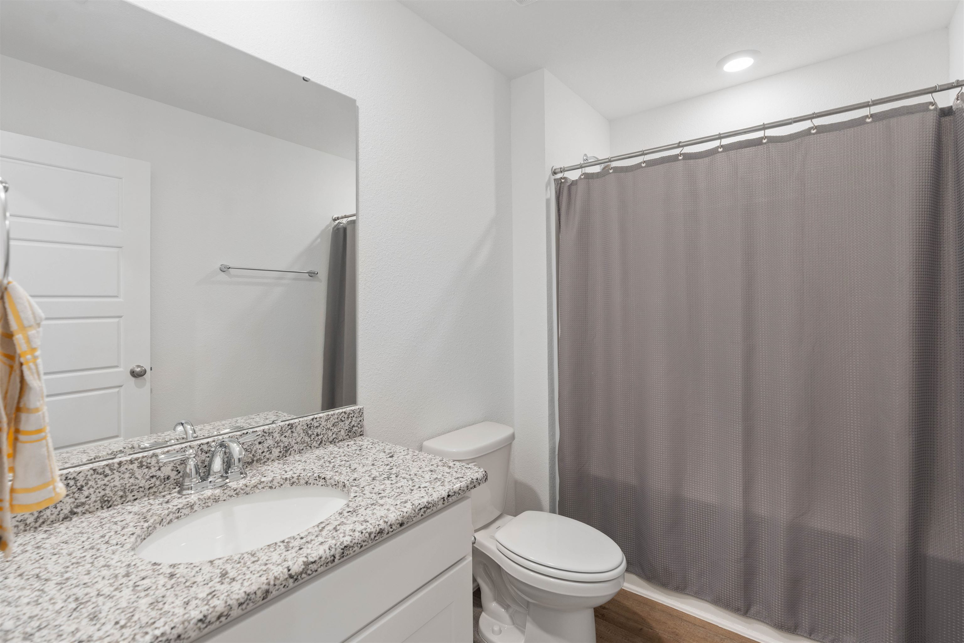 15030 Forsythia Loop Silverhill, AL 36576 - Photo 24 of 33 Bathroom