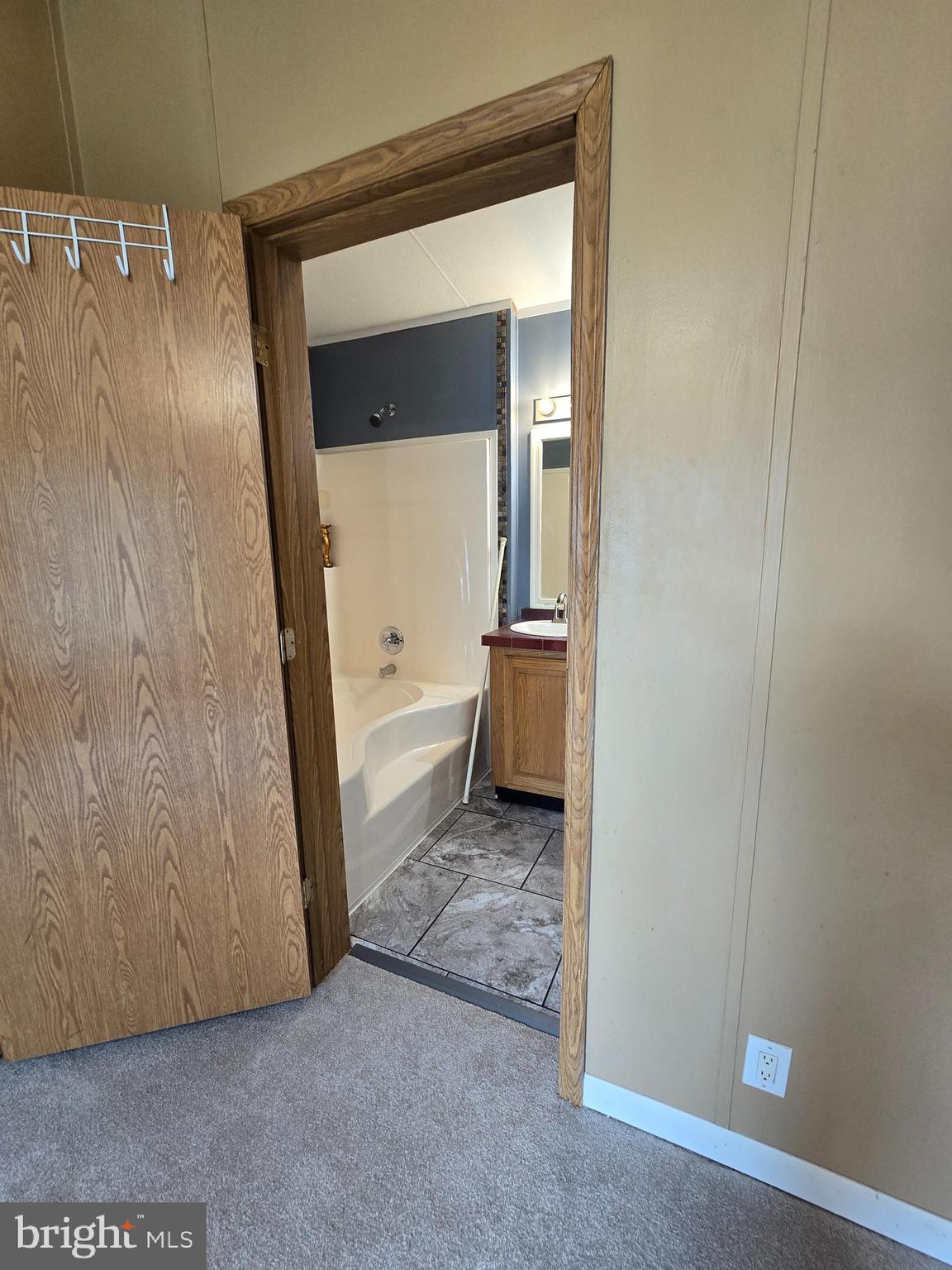 1446 Gibson Road, Unit B4 Bensalem, PA 19020 - Photo 16 of 21 Gallery Image 16