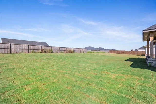 $343,500 | 112 Great Trail Road, Riesel, TX 76682