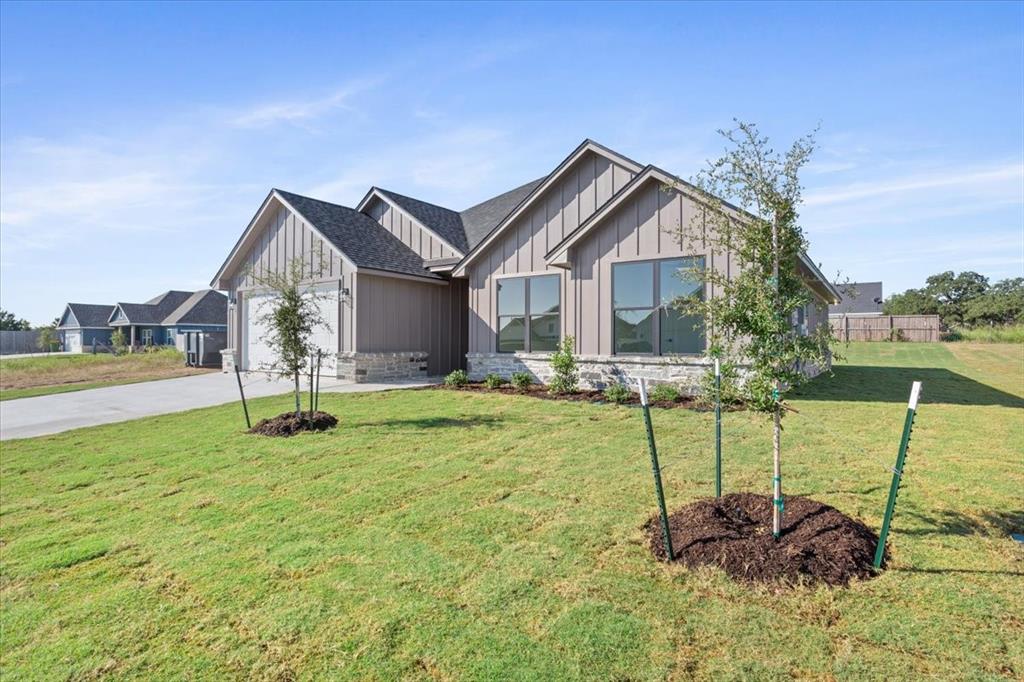 112 Great Trail Road Riesel, TX 76682 - Photo 3 of 28 a house view with a garden space