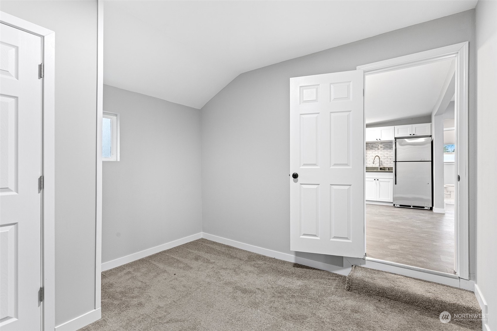 11430 Southeast Petrovitsky Road Renton, WA 98055 - Photo 12 of 26
