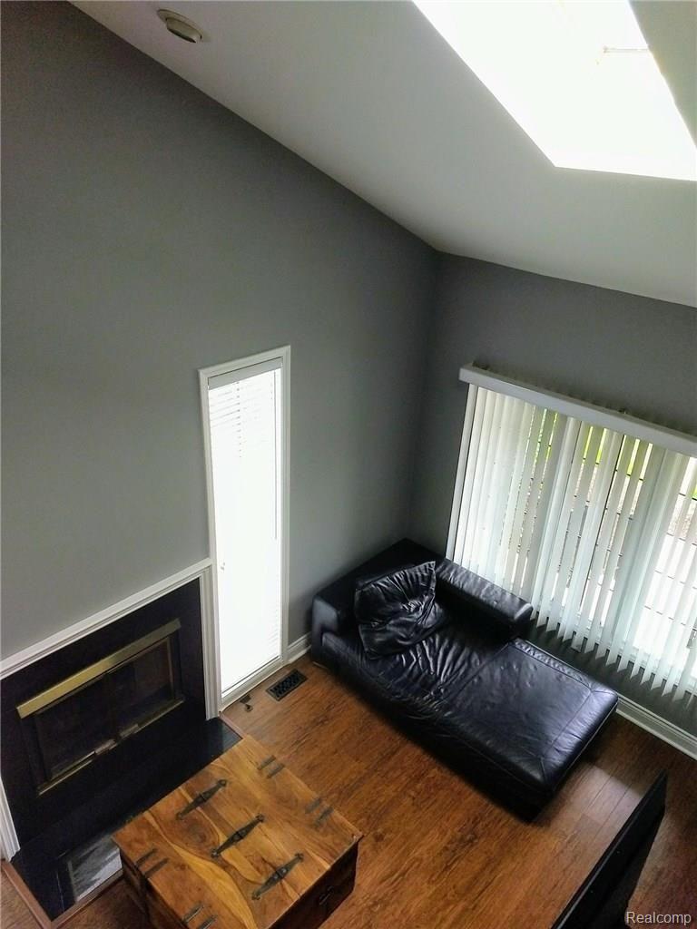 639 South Crooks Road, Unit 6 Clawson, MI 48017 - Photo 5 of 16 Crooks3.jpg