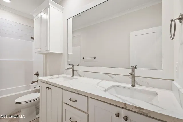 $425,000 | 400 Aurora Circle, Canton, MS 39046