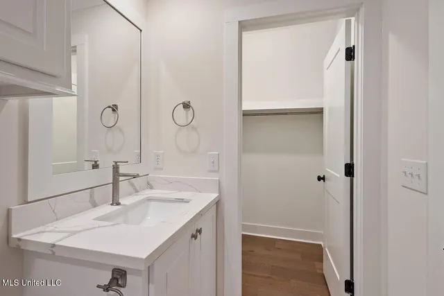 $425,000 | 400 Aurora Circle, Canton, MS 39046