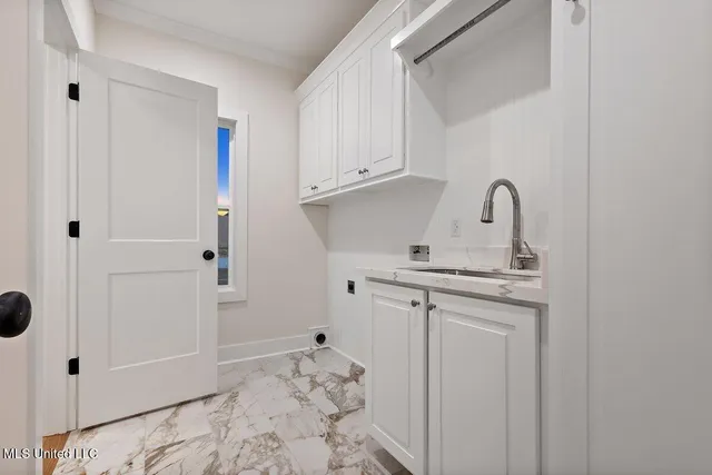 $425,000 | 400 Aurora Circle, Canton, MS 39046