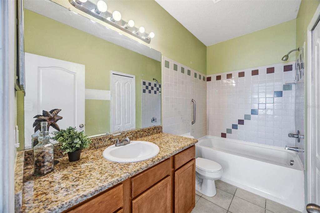 15925 Fishhawk View Drive Lithia, FL 33547 - Photo 17 of 30