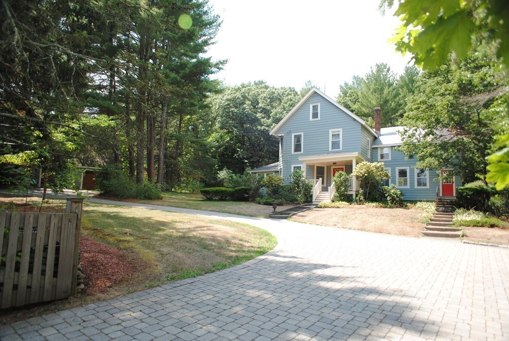 137 Nobscot Road Sudbury, MA 01776 - Photo 1 of 27 Gallery Image 1