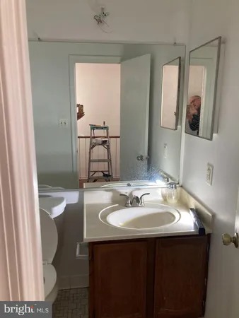 $2,850 | 14193 Royal Oak Lane, Centreville, VA 20120