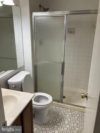 $2,850 | 14193 Royal Oak Lane, Centreville, VA 20120