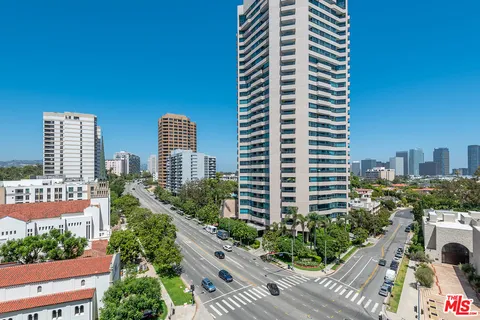 $950,000 | 10501 Wilshire Boulevard, Unit 1007, Los Angeles, CA 90024