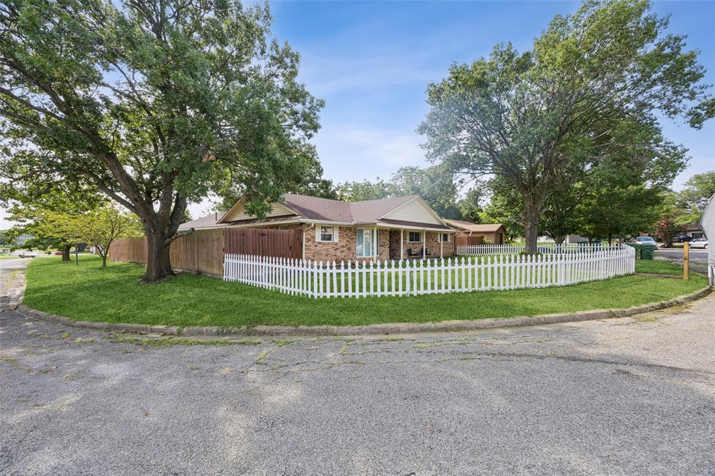 1120 Reed Circle Howe, TX 75459 - Photo 4 of 28