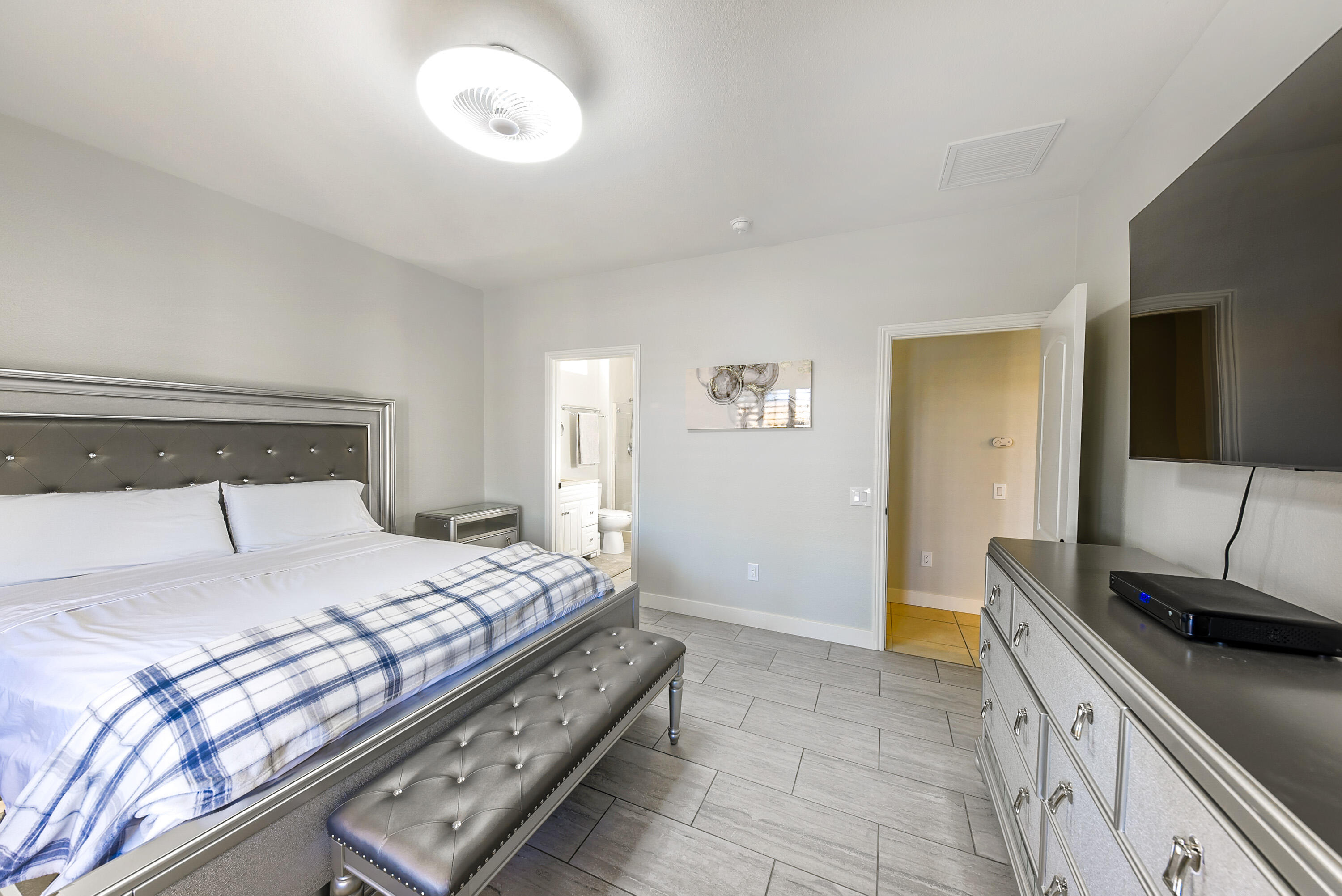 39676 Somerset Avenue Palm Desert, CA 92211 - Photo 13 of 32 39676 Somerset Ave-20