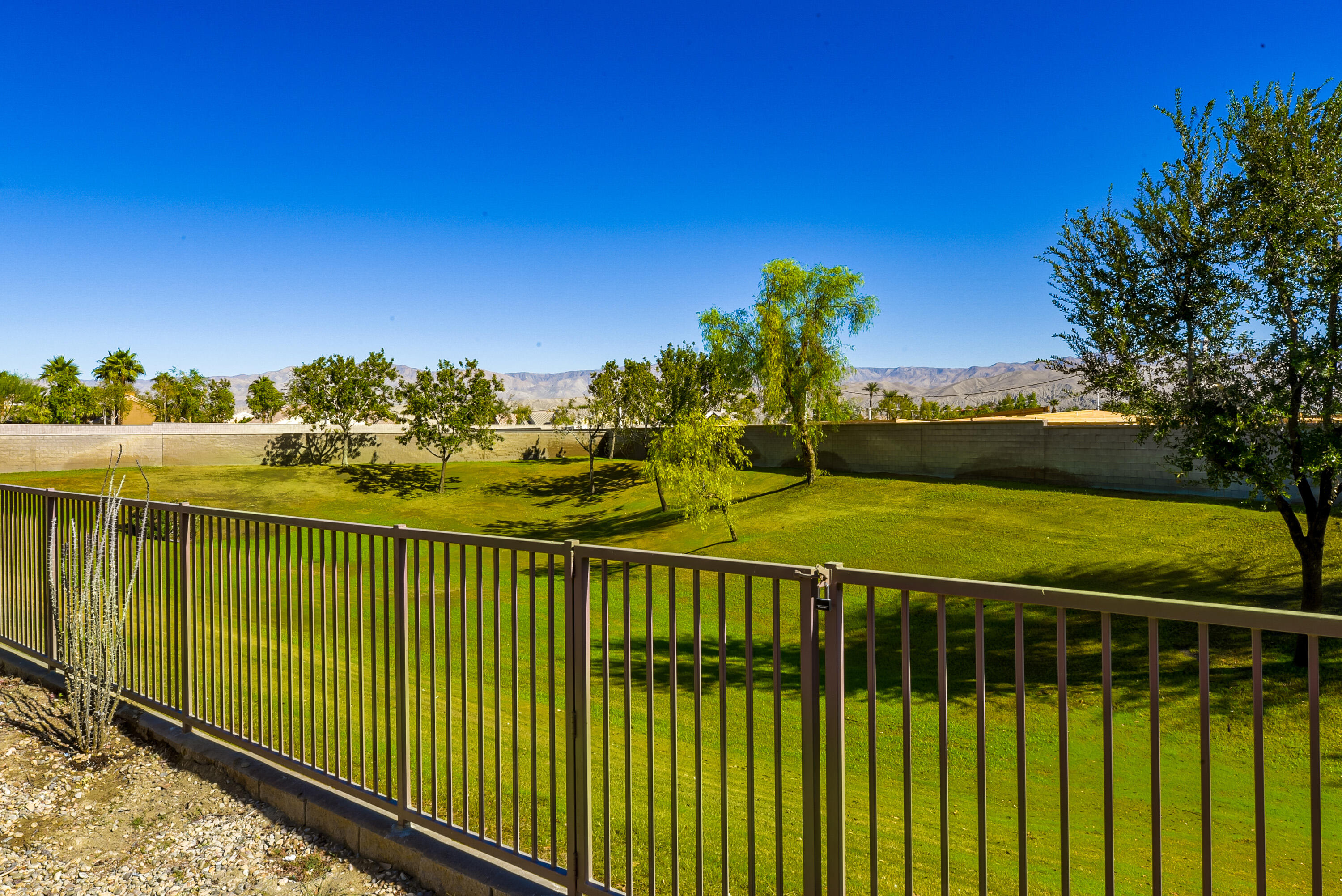 39676 Somerset Avenue Palm Desert, CA 92211 - Photo 27 of 32 39676 Somerset Ave-42