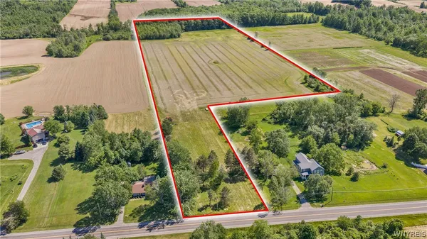 $200,000 | 4952 Lower Mountain Road, Lockport, NY 14094