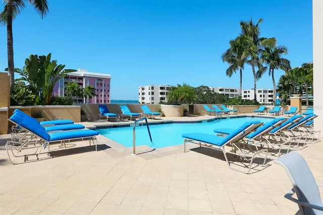 $3,950,000 | 35 Watergate Drive, Unit 1201, Sarasota, FL 34236