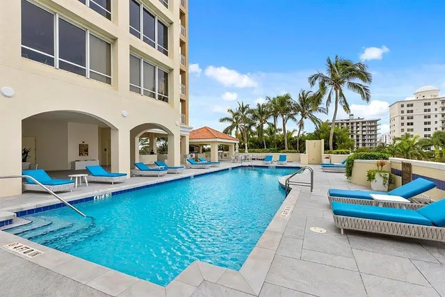 $3,950,000 | 35 Watergate Drive, Unit 1201, Sarasota, FL 34236