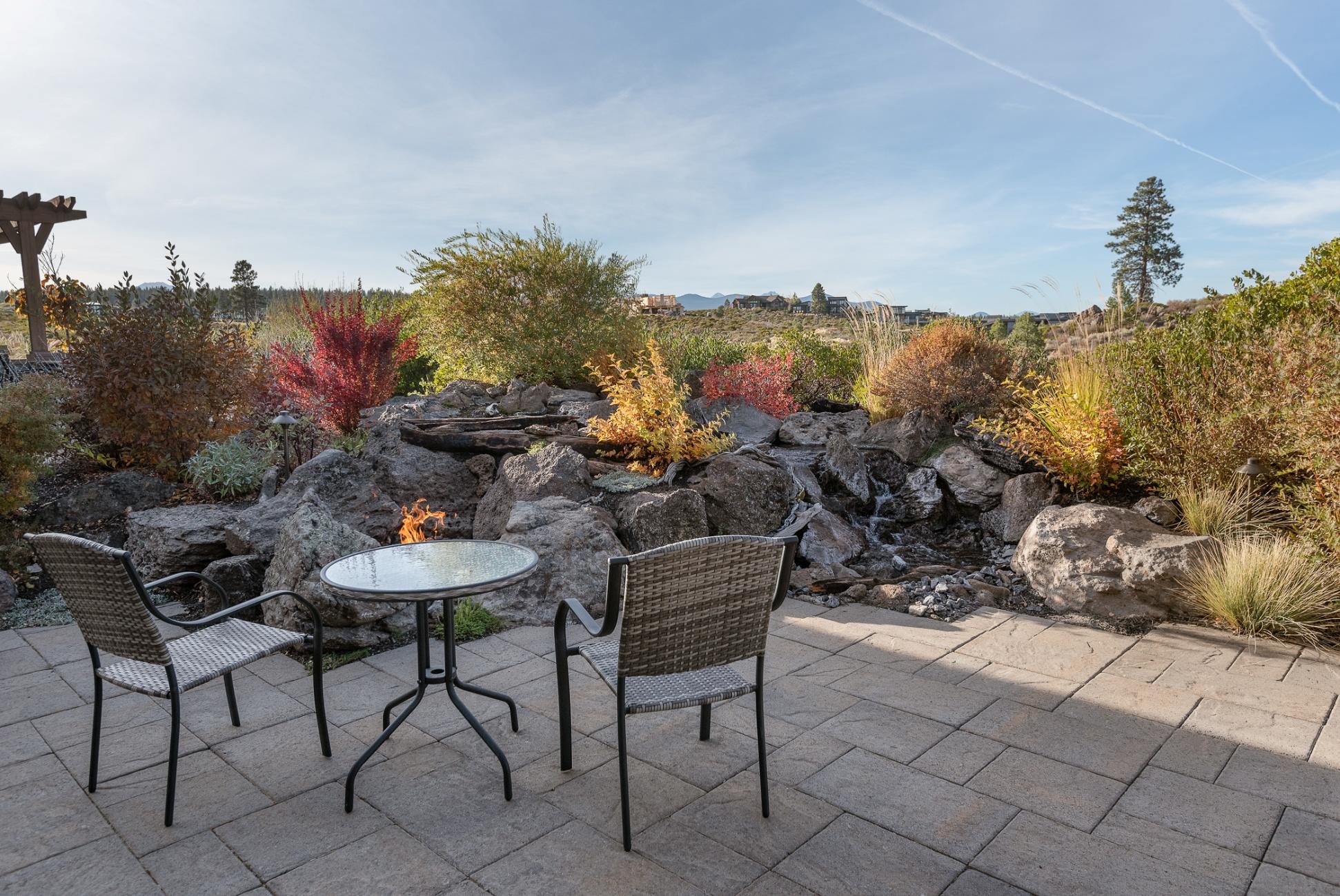 61365 Triple Knot Road Bend, OR 97702 - Photo 27 of 34 batch_28Patiotripleknot 61365_Natalie-5