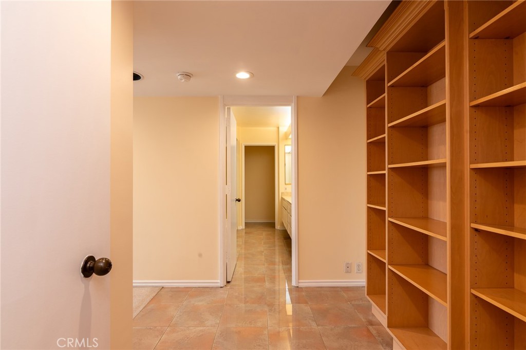 222 Monterey Road, Unit 805 Glendale, CA 91206 - Photo 23 of 49