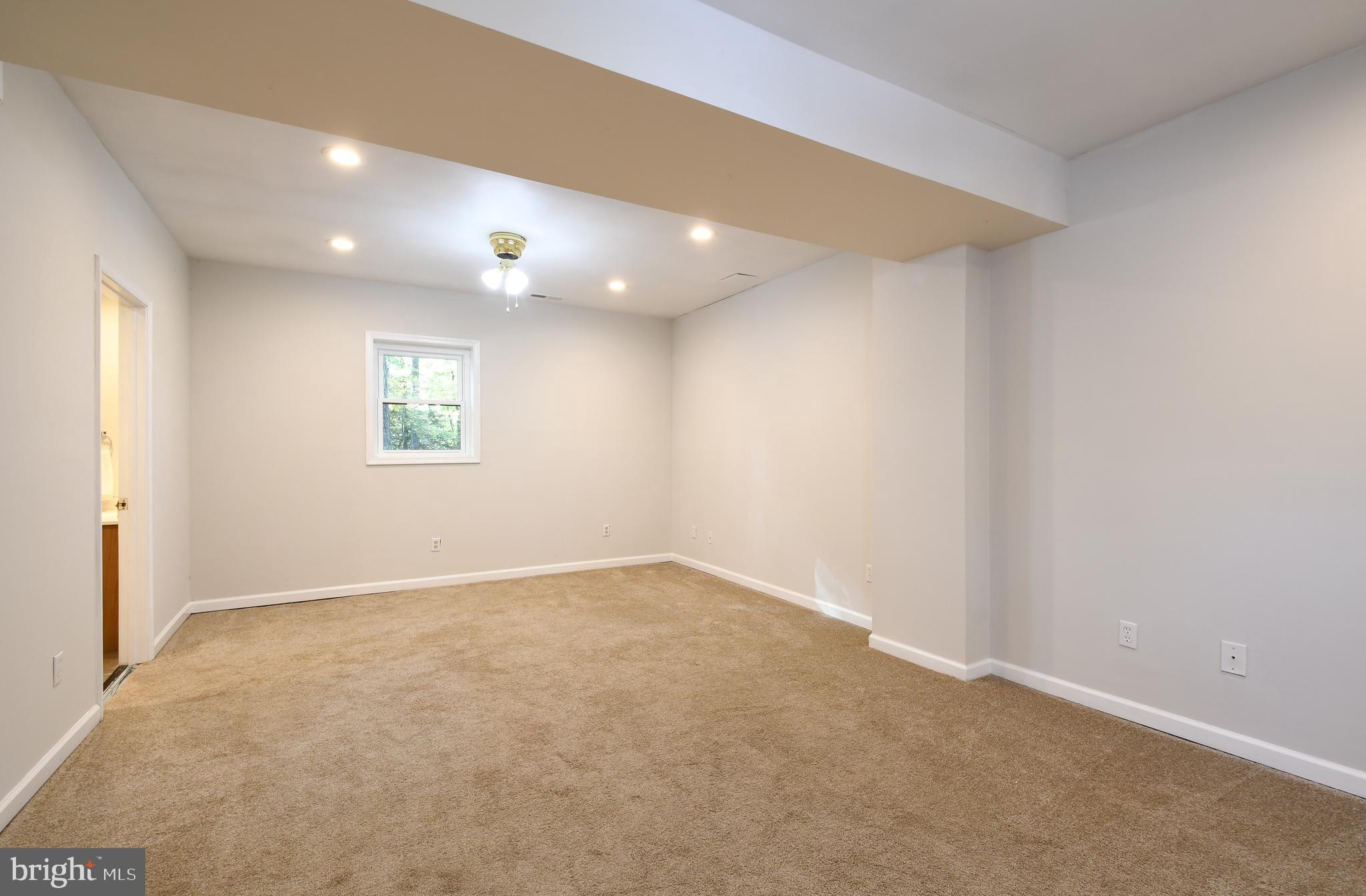 7 Ingram Court Ruther Glen, VA 22546 - Photo 29 of 37 Lower level great room