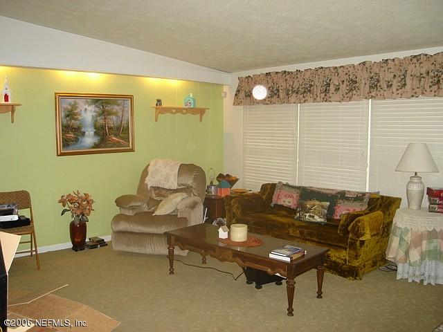 8640 Mathonia Avenue Jacksonville, FL 32211 - Photo 2 of 7 Living Room