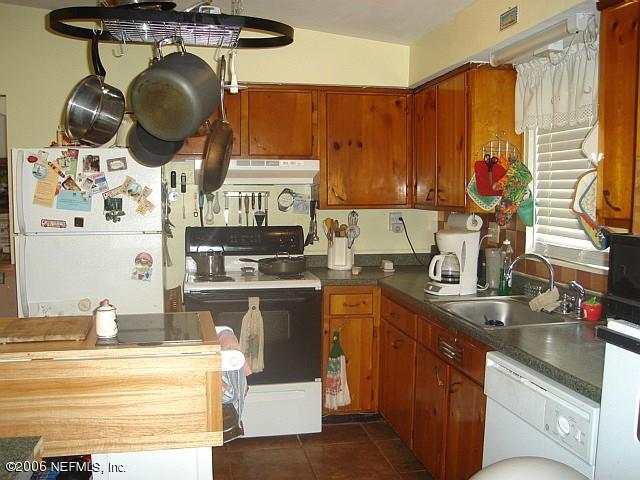 8640 Mathonia Avenue Jacksonville, FL 32211 - Photo 4 of 7 Kitchen