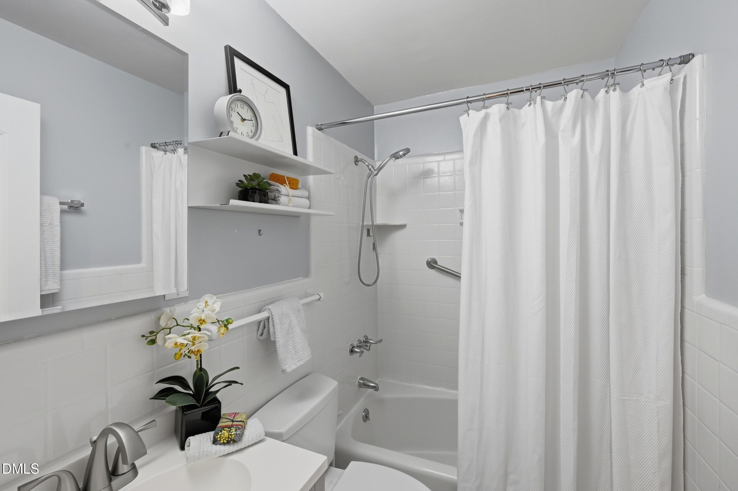2744 Milburnie Road Raleigh, NC 27610 - Photo 23 of 33 052